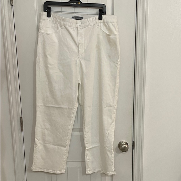 Wit & Wisdom white absolution high rise size 16, 26” inseam Jeans NWT - Picture 1 of 6